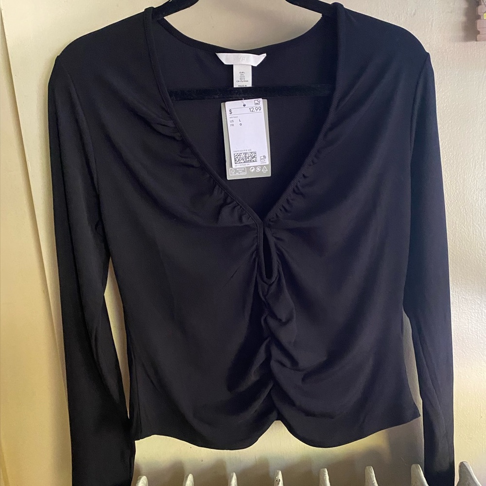 h&m | black cut out and cinch detail top